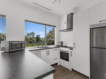 Fresh Country Air, Modern Flair