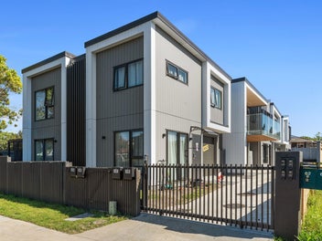 Brand-New 4 bedroom Standalone Freehold Home