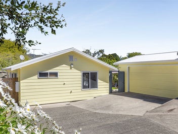 Time to enjoy life by the beach!