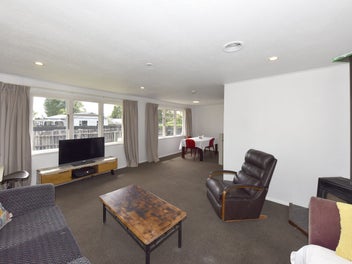 BELFAST OPPORTUNITY - NEST OR INVEST