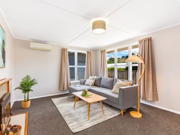 3 Bedrooms, Study plus Sleepout