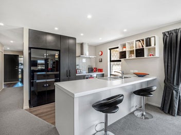 Family Living, Perfectly Placed in Rolleston