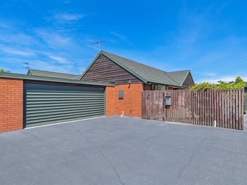 Sunshine, Space & Superb Value on Tuckers