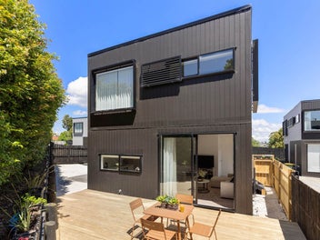 Urgent Opportunity – Vendor Overseas Bound