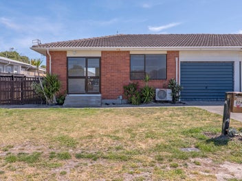 "As Is" Beachside Bargain - Location Says It All