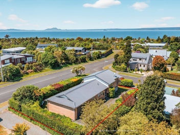 Your Ultimate Kuratau Holiday Escape