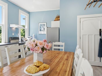 Get yourself in Early!