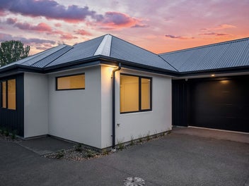 Move in Before Xmas! Two-Bed with Garage