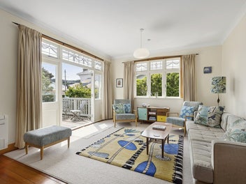 ISLAND BAY CHARM CLOSE TO BEACH