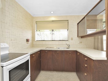 Low Maintenance Living - Premium Location