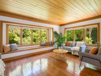 Priceless Location – Renovate or Redevelop