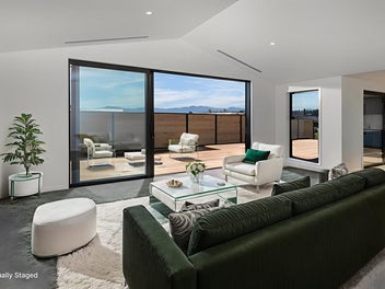 Space for the Whole Crew - and The Toys