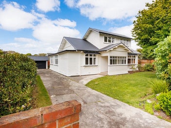 Bungalow Heritage Meets Modern Luxury