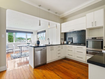 Urgent sale – Avenues bungalow must go