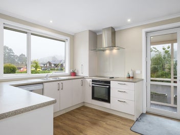 Smart Design, Effortless Living + Bonus Sleepout