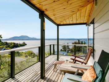 Where Views Meet Lifestyle - A True Taupo Retreat
