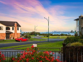 Forever Changing Water & City Views = Magnificent!