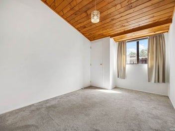 Location & Convenience — Move in Before Christmas!