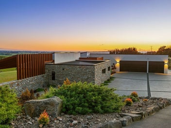 Views to Mount Cook and Southern Alps
