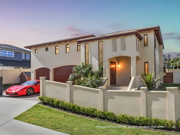 Timeless Living in Macleans Zone