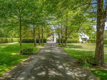 Where Architectural Excellence & Lifestyle Unite