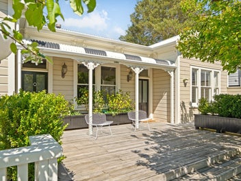 Quintessential Greytown Villa