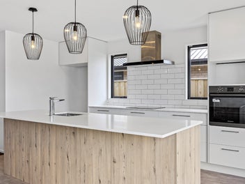 Contemporary Living with Rural Outlook!