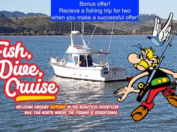 Sea Views, Walk to Beach, All offers Considered !