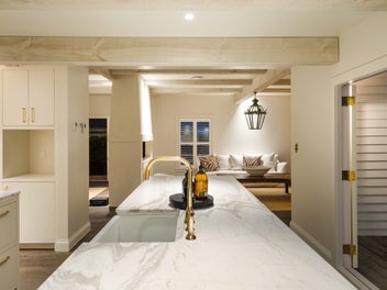 Vendor Disregards Previous Price Expectations