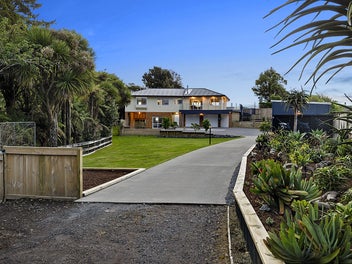 PEACEFUL RIVERSIDE GEM