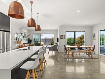 Stylish and Spacious, Effortless Style