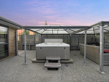 Your Number One Choice: 1 Canmore Street