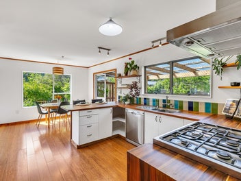 Quarter Acre Sanctuary in Nelson’s Leafiest Pocket