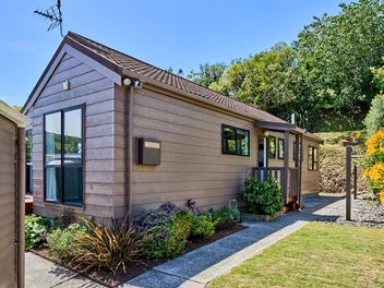 Budgets in the $800,000s welcome