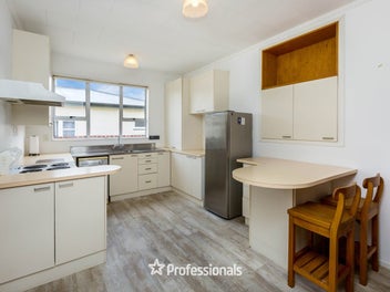 Double Garage, Workshop & Hobbies Room Included!