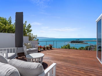 Striking Views, Sophisticated Living