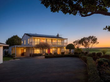 Don’t Putt Around – Auction Day Awaits!