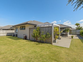 Sunny, Spacious & Low Maintenance