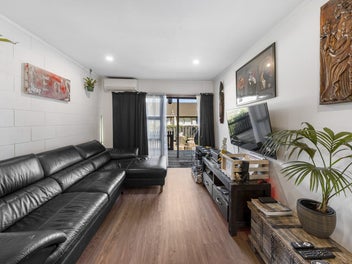 #THEDAY Vendors Relocating! Must Sell!