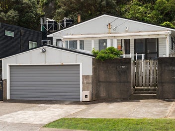 A SOUTHCOAST LIFESTYLE!