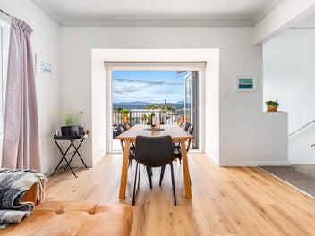 SITTING PRETTY WITH SUN & VIEWS