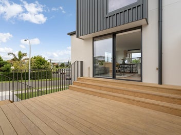 A New Standard of Parkside Living