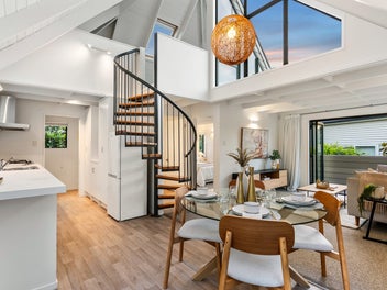 REMUERA DGZ WEATHERBOARD COTTAGE