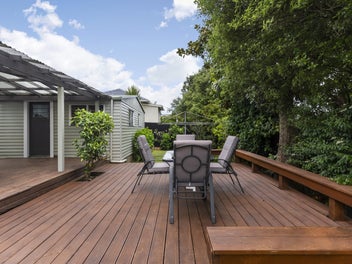 Charming, Sunny & Full of Opportunity!