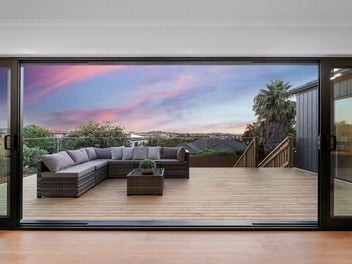 Single Level Living in the Heart of the Rangi Zone