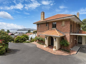 A Distinguished City Residence