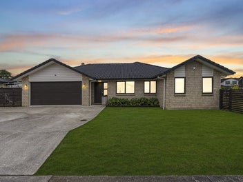 The best buy in Huapai - large family living