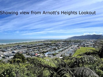 DEVELOPMENT OPPORTUNITY CENTRAL GREYMOUTH