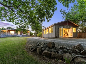 Private riverside lifestyle