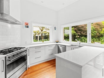 Private Beach Access – Primo Location